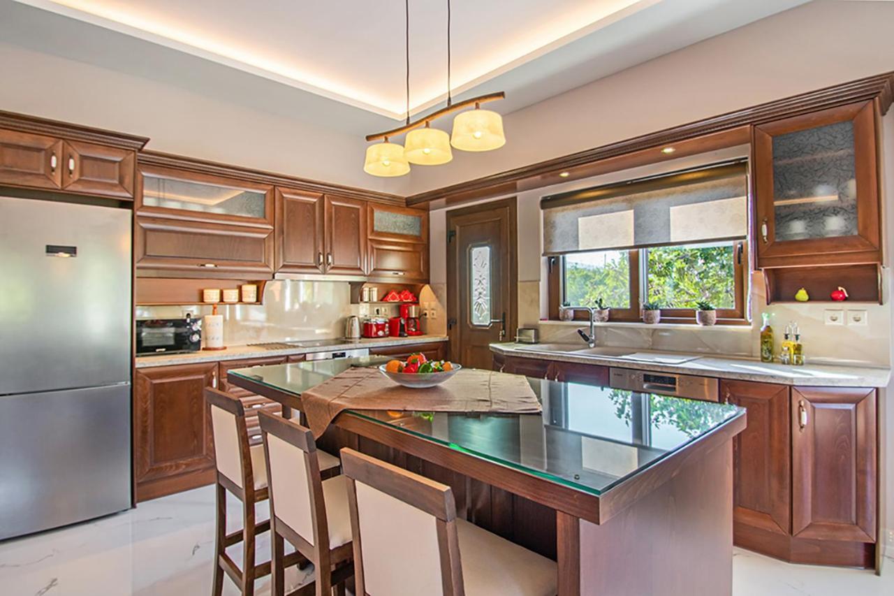 Zissis Villa & Pool 5Min Drive To Beach Kato Yerakarion Exterior foto